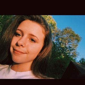 Meet your Posher, Chloe